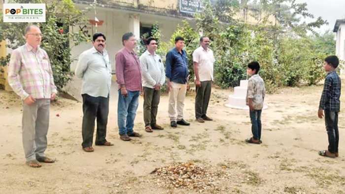 only 8 students 6 teachers in government school