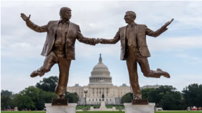 ట్రంప్-ఎమినెమ్ ఫ్రెండ్షిప్ స్టోరీ.. అమెరికా రాజకీయాల్లో దుమారం